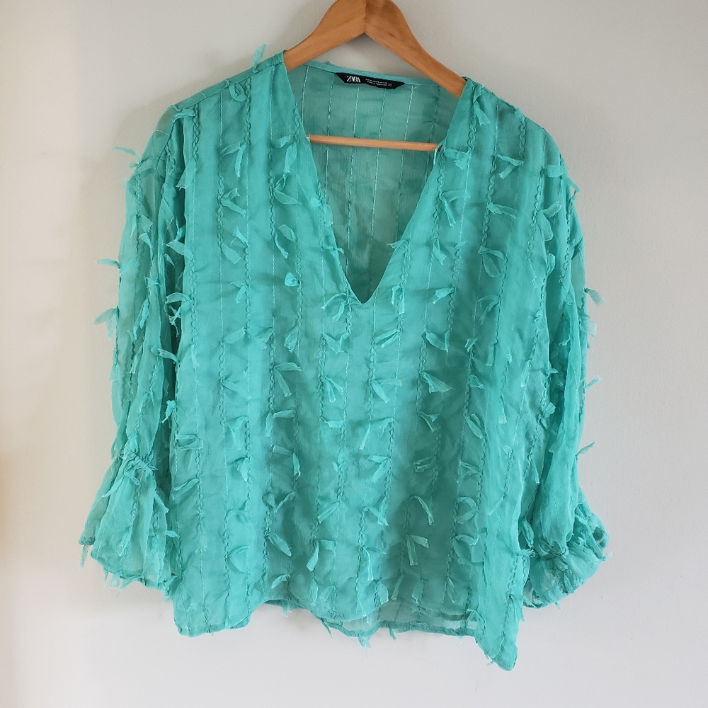 Zara Tufted Blouse M
